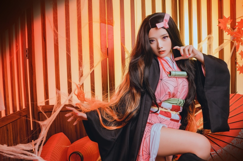 red eyes, brunette, 2K, Kamado Nezuko, Kimetsu no Yaiba, cosplay, women indoors, Japanese kimono, Japanese clothes