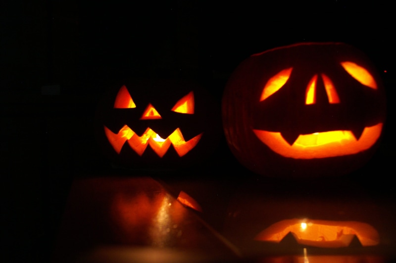 no people, food, 2K, jack, face, jack o lantern, anthropomorphic, craft, halloween, two, trim, anthropomorphic face, spooky, Pumpkin, food and drink, illuminated