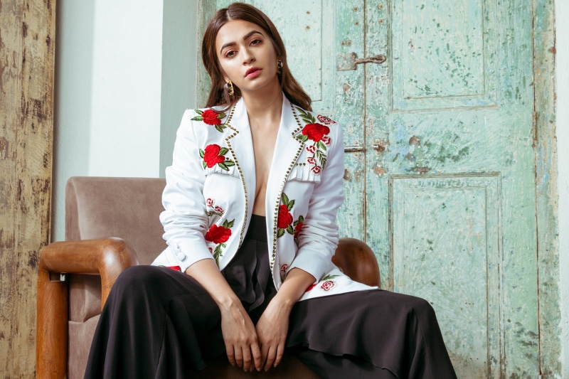 chair, kriti, 1080P, beautiful woman, young women, contemplation, teenager, real people, fashion, sitting, beauty, one person, adult, seat, hairstyle