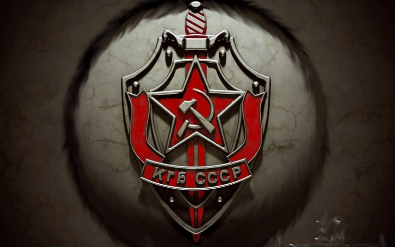 metal, insignia, KGB, symbols, symbol, logo, USSR, single object, protection, close-up, old, indoors, shield, sword, silver, architecture, art and craft