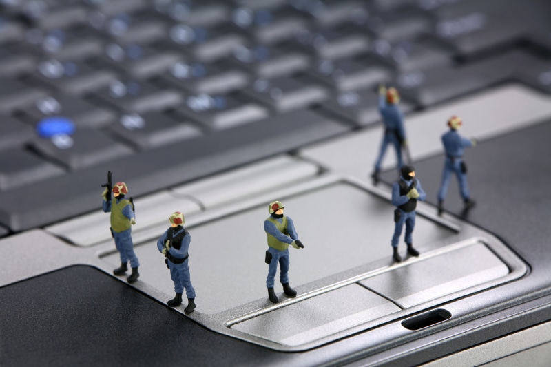 engineers, figures, spetsnaz, guard, device, information, hard drive, programmers, laptop, Winchester, technology, blur, special forces, hi-tech, ., storage