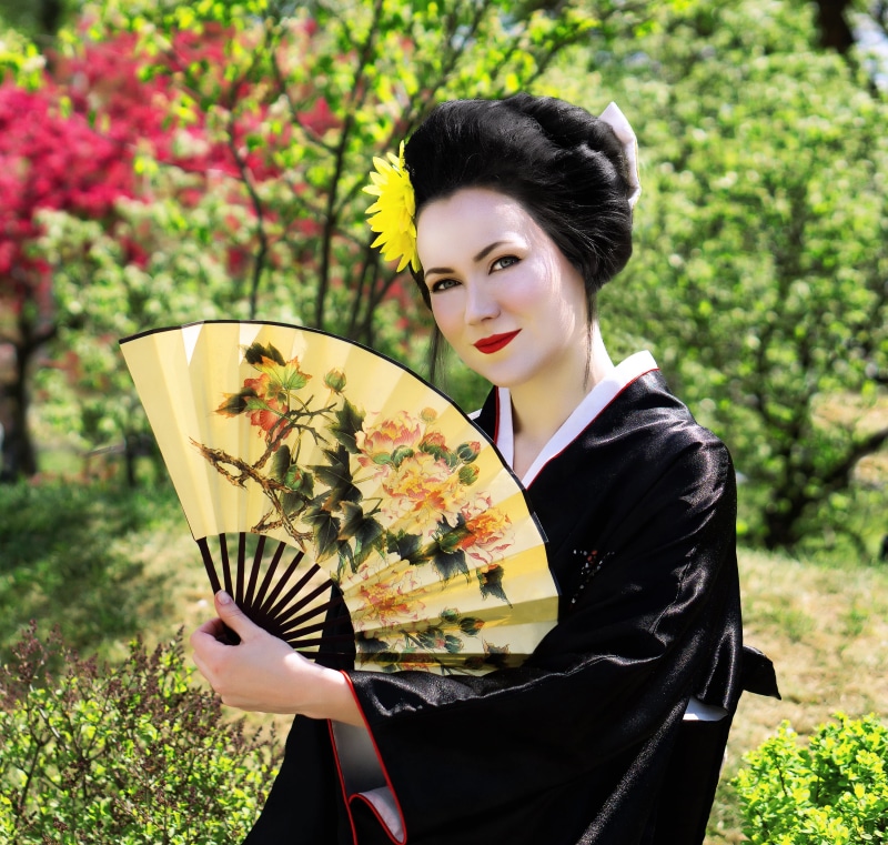 holding, lifestyles, geisha, flower, portrait, hair, one person, nature, adult, fashion, Japan, women, young women, flowering plant, kimono, beautiful woman
