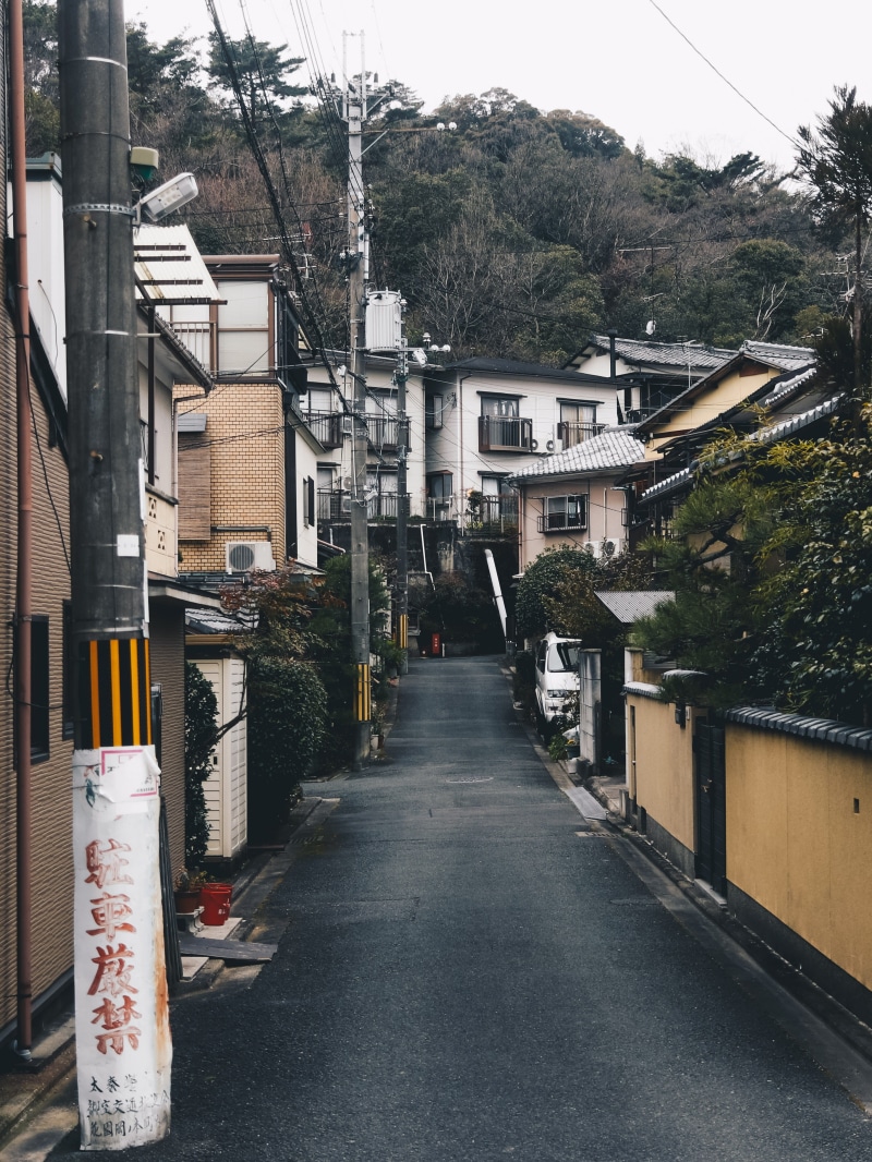 the way forward, architecture, 2K, road, neighborhood, outdoors, day, residential district, direction, tree, no people, street, plant, mode of transportation