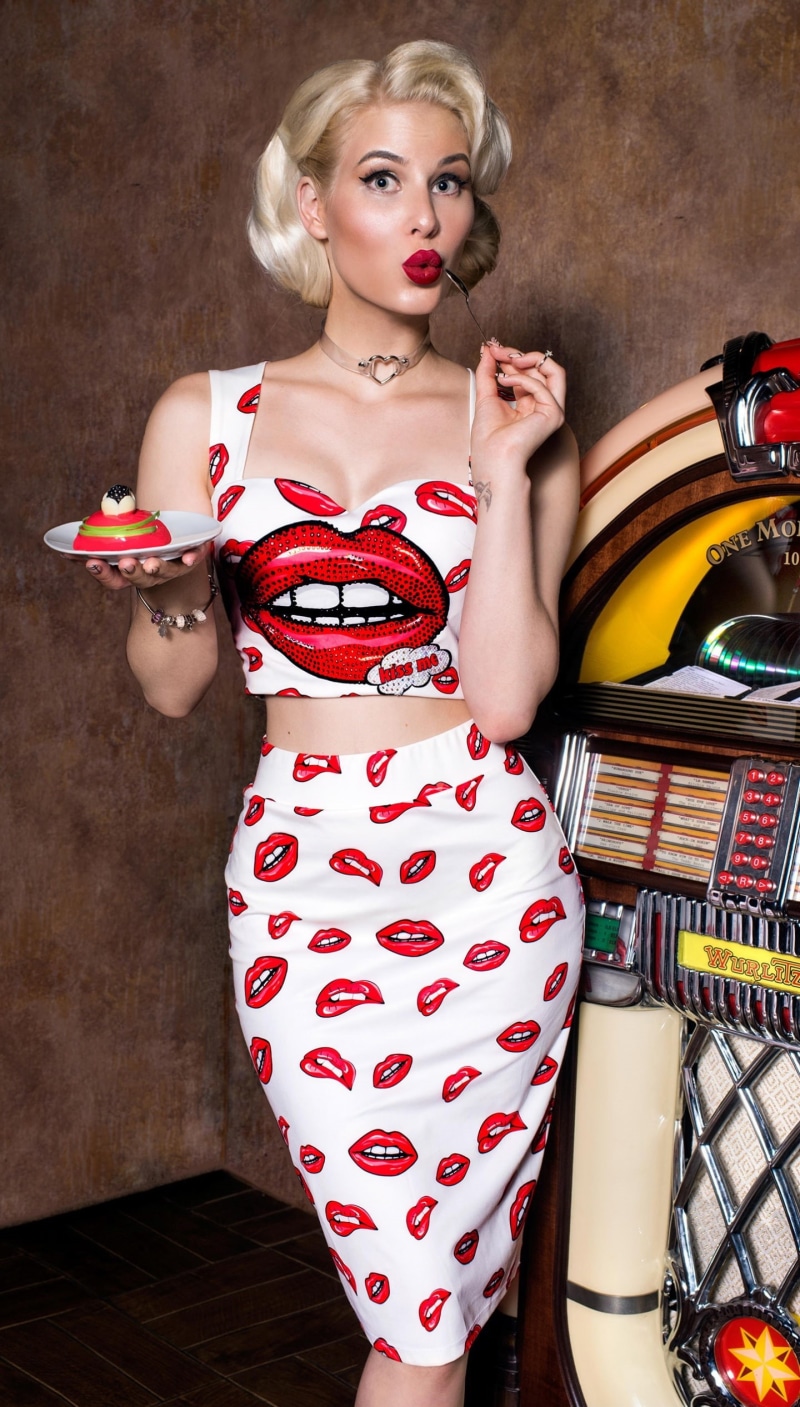 pin, young adult, make-up, Girl, redlips, Clothing, beauty, fashion model, beautiful people, women, glamour, hair, flirting, portrait, Fashion, 1080P