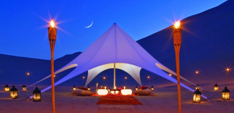 sand, night, retreat, desert, dine, nightime, fire, tent, food, table-for-two, candles, torches, 720P, dining