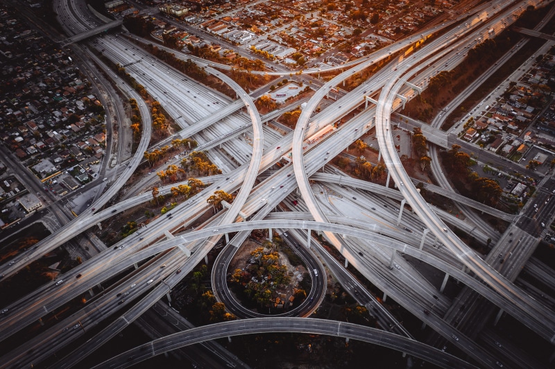 high angle view, road intersection, city, multiple lane highway, highway, motor vehicle, transportation, mode of transportation, roads, overpass, 5K, cityscape
