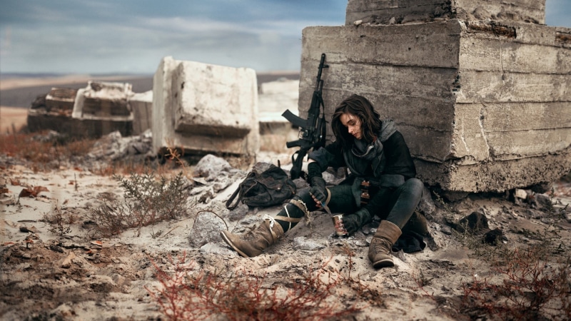 dirty, girls with guns, the past, photography, homelessness, desert, people, full length, leisure activity, black, ruined, men, armed Forces, brunette