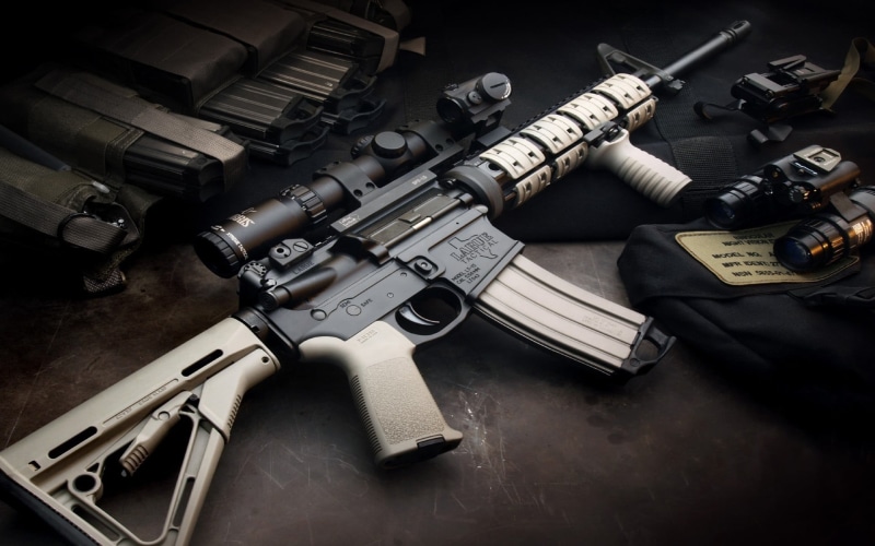 safety, metal, army, high angle view, security, indoors, handgun, ammunition, crime, gray, technology, studio shot, protection, assault, tactical, still life