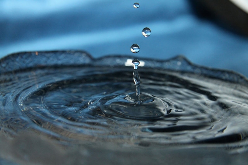 blue, falling, drop, rippled, splashes, water, impact, water splash, full frame, 720P, splashing, nature, no people, rain, close-up, ripple, freshness