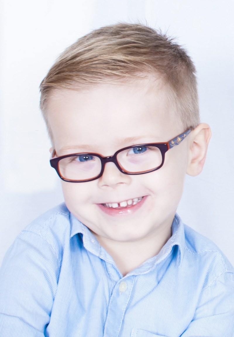 1080P, red, headshot, boys, front view, happiness, innocence, cute, childhood, caucasian Ethnicity, one Person, frames, fun, small, close-up, studio Shot