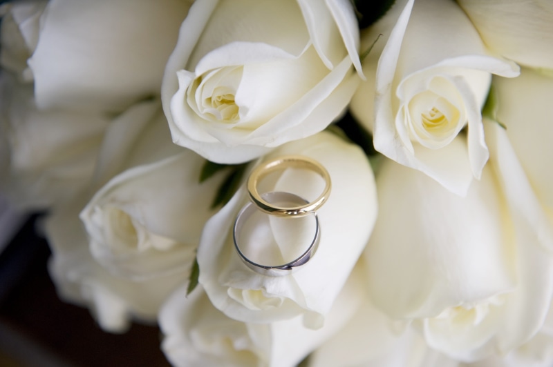 rings, marriage, plant, jewelry, flower, beauty in nature, romance, gold, marry, food, celebration, indoors, event, 4K, white, wedding ring, love, bridal