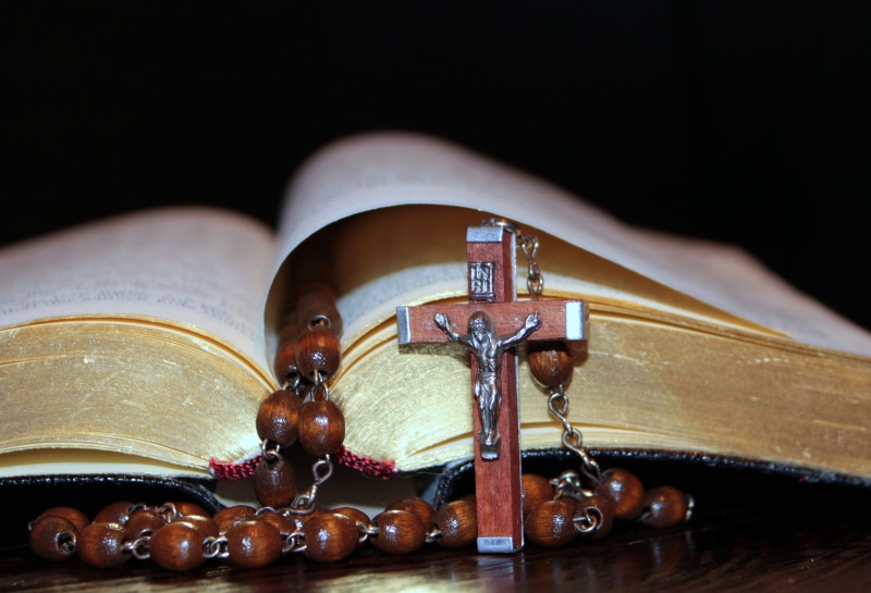 rosary, consolation, faith, christianity, publication, belief, gold edge, close-up, symbol, black background, studio shot, wooden cross, cross, 4K, no people