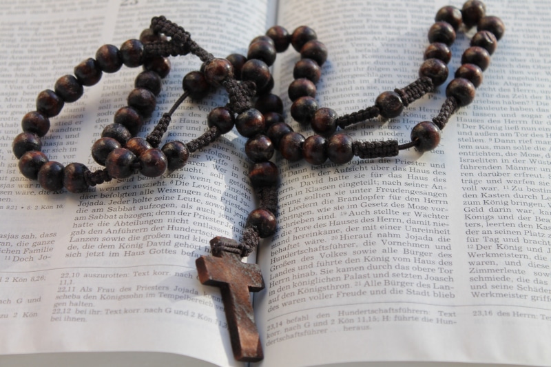 the holy book, page, rosary Beads, food, communication, still life, bible, table, jesus Christ, close-up, god, holy, book, indoors, bead, paper, christian