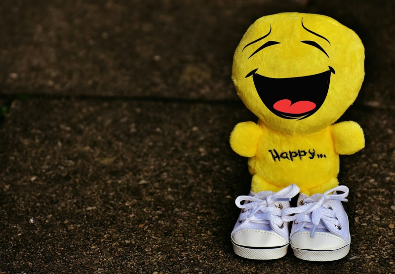 joy, happy, celebration, copy space, frohnatur, keep smiling, yellow, shoe, anthropomorphic face, cute, beginning, start, green, happiness, 1080P, wearing