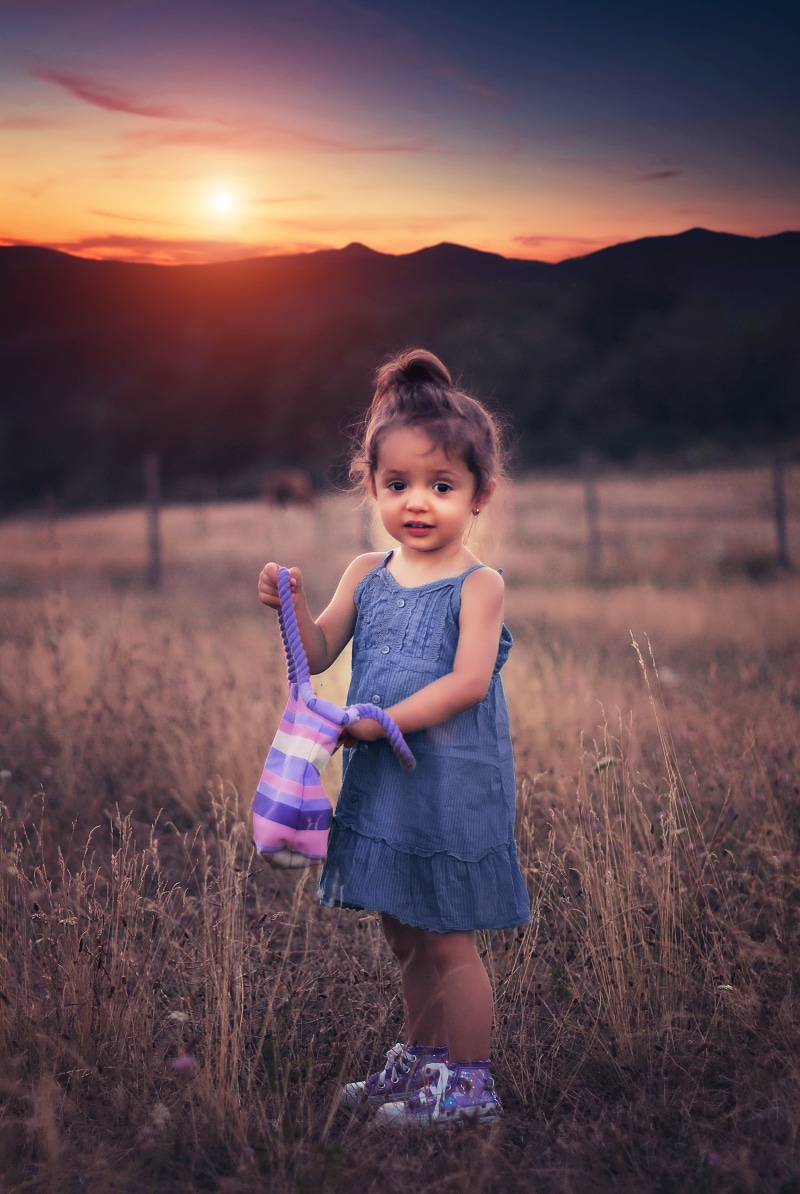 cute, females, happiness, plant, wearing, joy, spaghetti, girls, children, sunlight, child, kosovo, red, beautiful, women, small, field, augsburg, portrait