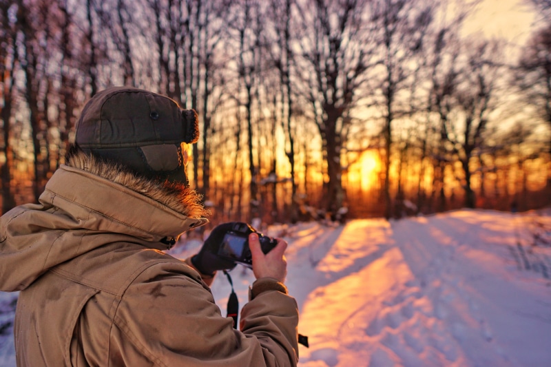 technology, face, apparel, hunter, warm clothing, 5K, leisure activity, helmet, person, activity, cold temperature, nature, wearing, snow, tree, jacket