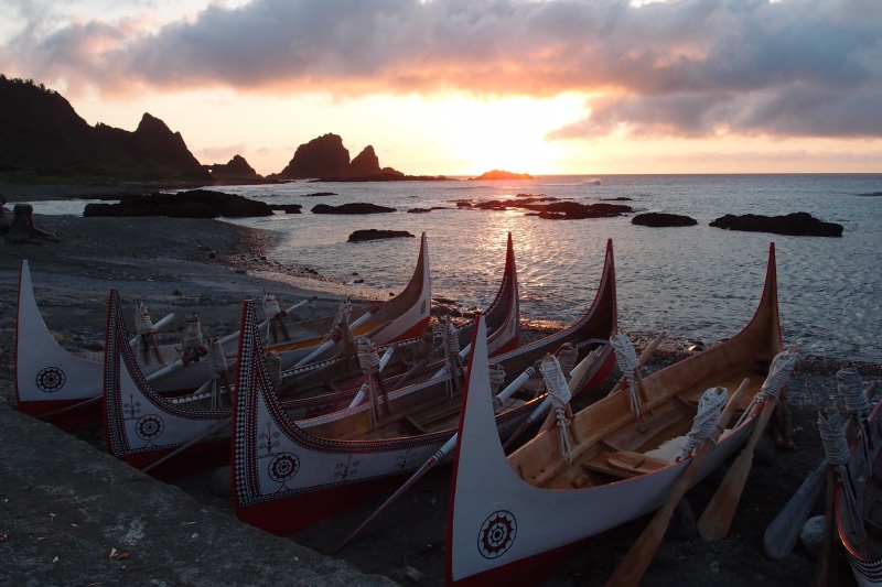 sampan, taitung, beach, sunrise, nature, idyllic, taiwan, ship, mode of transportation, no people, sea, land, canoe, moored, 2K, transportation, sky, koto island