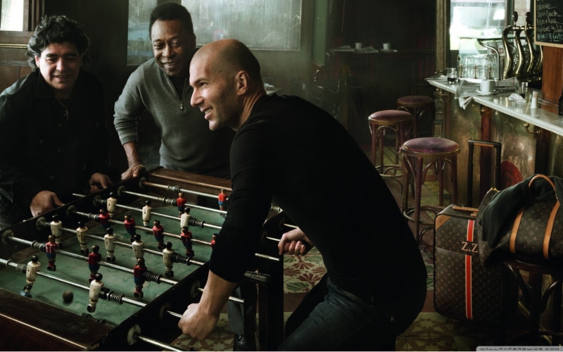 soccer, casual clothing, 2K, Zinedine Zidane, adult, long, mature adult, togetherness, group of people, legends, leisure activity, happiness, lifestyles