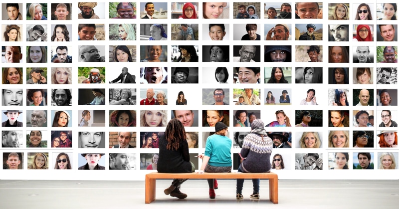 in a row, personal, relationship, bench, news, women, communication, cooperate, men, person, media, real people, sitting, faces, global, human, world, education