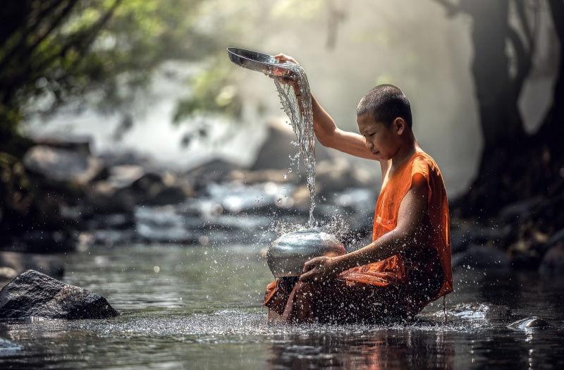 people, motion, adult, 720P, splashing, wet, monks, nature, river, outdoors, focus on foreground, washing, Thailand, water, day, young adult, women, waterfront