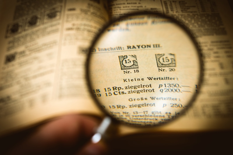 paper, magnifying glass, collecting, mail, finance, finger, examine, newspaper, instrument, magnifying, macro, scrutiny, loop, the media, magnification