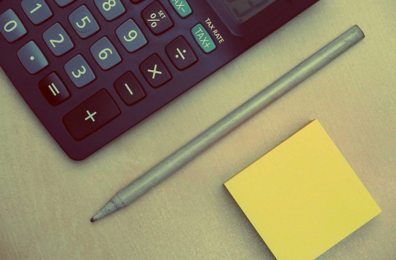 corporate business, post-it notes, education, beside, close-up, calculator, writing instrument, note pad, accounting, pen, gray, yellow, near, day, technology