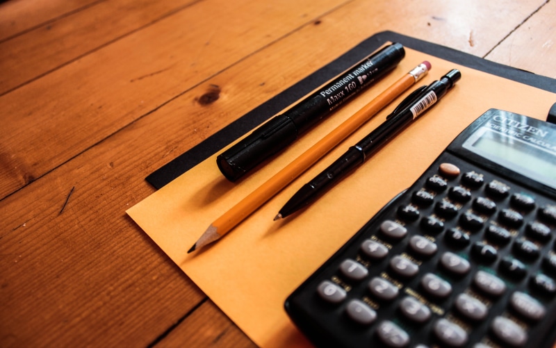 occupation, pen, mathematics, close-up, business, technology, work, furniture, 5K, desk, pencil, people, office, calculations, learning, office supply