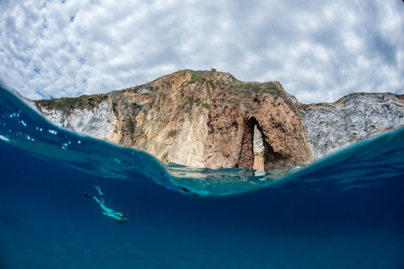 waterfront, undersea, 1080P, turquoise colored, underwater, rock, waves, day, landscape, solid, clouds, tranquility, water, divers, marine, diving, cloud - sky