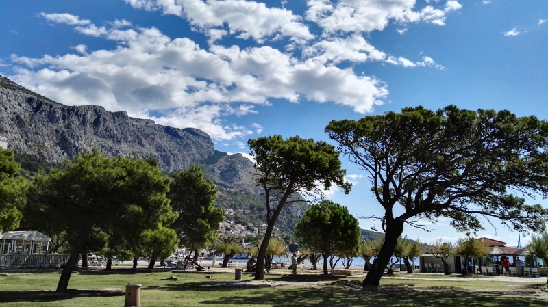 landscape, tree, plant, day, mountain, outdoors, growth, water, sky, mountains, scenics - nature, grass, nature, architecture, park, croatia, 4K, omis