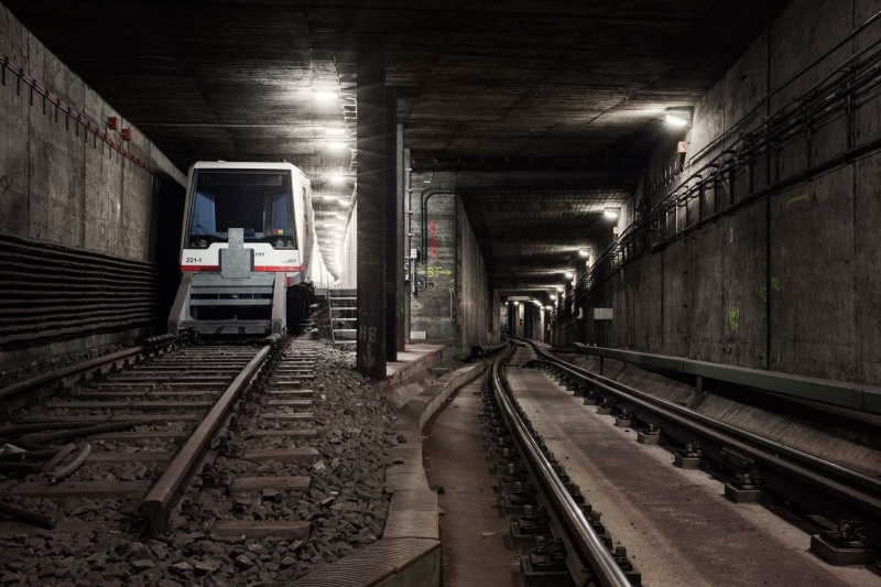 1080P, metro, architecture, diminishing perspective, the way forward, transportation, lighting equipment, railroad station, lights, Hamburg, vanishing point