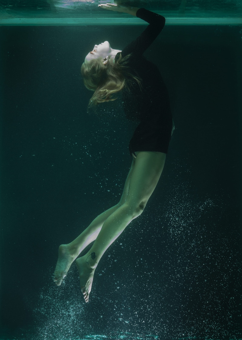 swimming, swimming pool, pose, deep, women, beautiful woman, young adult, drowning, dancing, full length, female, sea, model, nature, water, young women