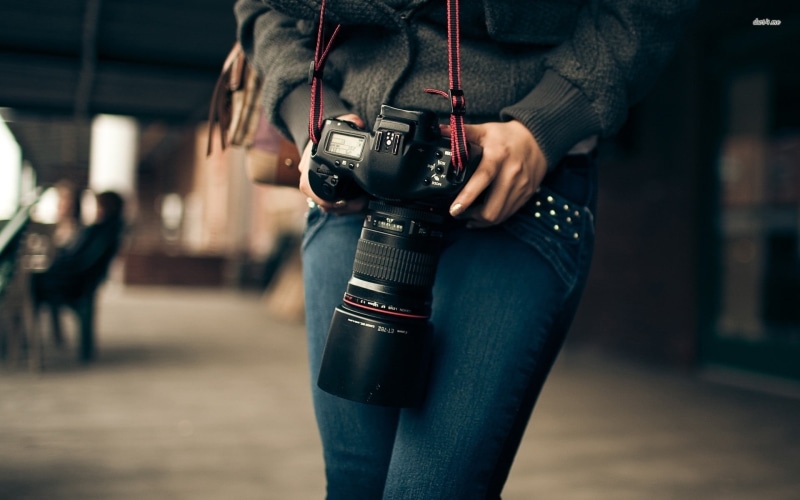 digital single-lens reflex camera, lens - optical instrument, dslr, photographic equipment, one person, camera - photographic equipment, real people, filming