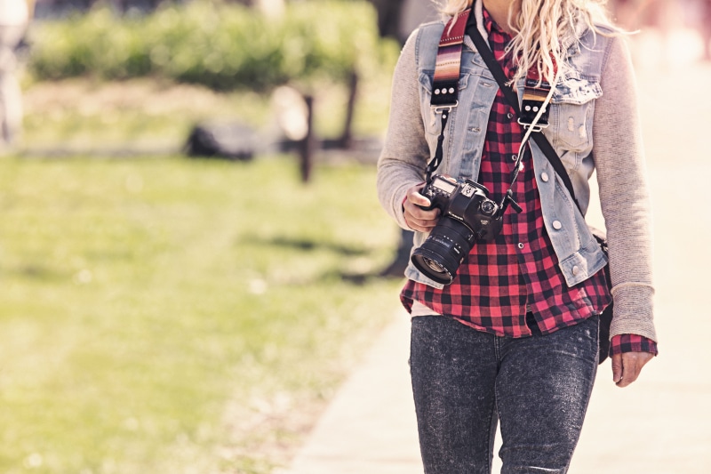 checked pattern, hiking, copy Space, hipster, selective, photo, fashion, nature, photography, focus on foreground, casual Clothing, midsection, object