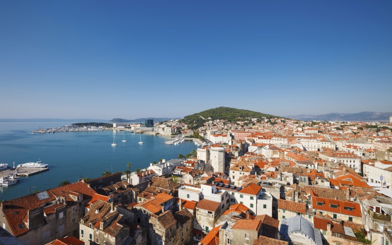 town, sea, second, roman, center, city, diocletian, split, croatia, biggest, region, coast, dalmatia, east, 2K, adriatic, largest, palace
