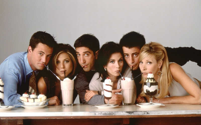 actors, FRIENDS, dessert, Matthew Perry, Chandler Bing, the series, Monica Geller, Courteney Cox, Joey Tribbiani, Lisa Kudrow, David Schwimmer, Matt LeBlanc