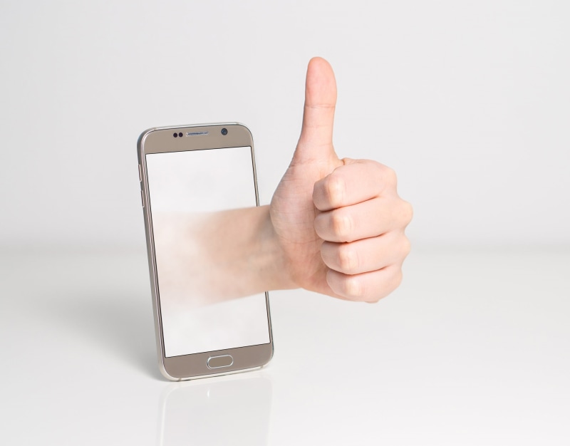body part, white, symbol, smartphone, social media, expression, device screen, finger, android, index finger, fun, human finger, silver, modern, iphone