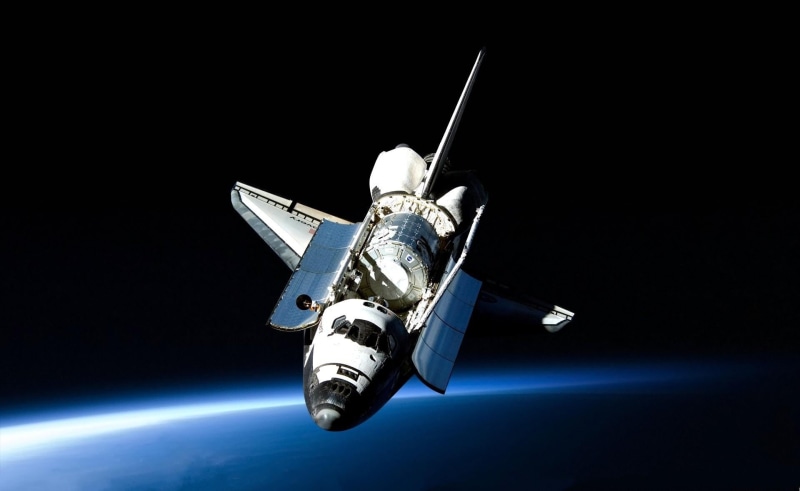 light, indoors, robot, editorial, engine, no people, air Vehicle, open space, spaceship, space Mission, plane, space Shuttle, single object, space, weapon