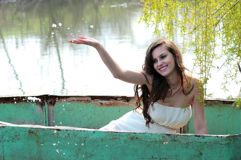 hairstyle, make up, smiling, strapless, right, 4K, glamour, beautiful woman, leisure activity, model, portrait, rusty, posture, dress, cute, hand, tree