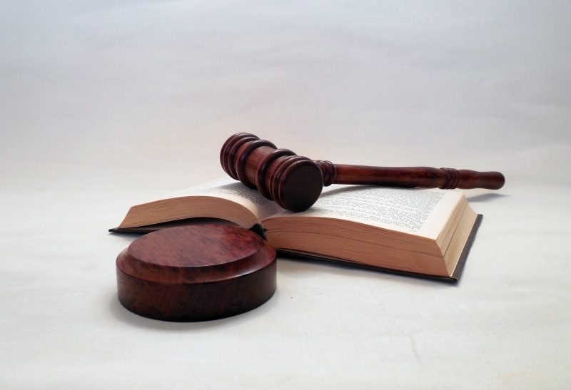 table, publication, indoors, right, cut out, crime, judge, close-up, still life, law, jura, hammer, legal System, copy space, no people, judgement, social issues