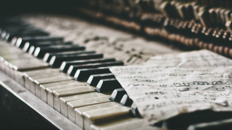 old, antique, piano, keyboard, musical Instrument, close-up, black Color, white, arts And Entertainment, no People, black, backgrounds, keyboard instrument