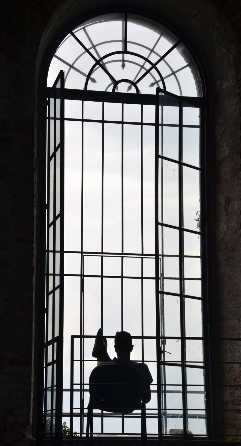 relax, low angle view, silhouette, pattern, 4K, lonely, two people, architecture, glass - material, rear view, building, sit, arsenale, indoors, ceiling