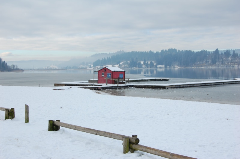 tranquil scene, beauty in nature, jura, 2K, building exterior, architecture, built structure, frozen, outdoors, red, no people, cold temperature, doubt