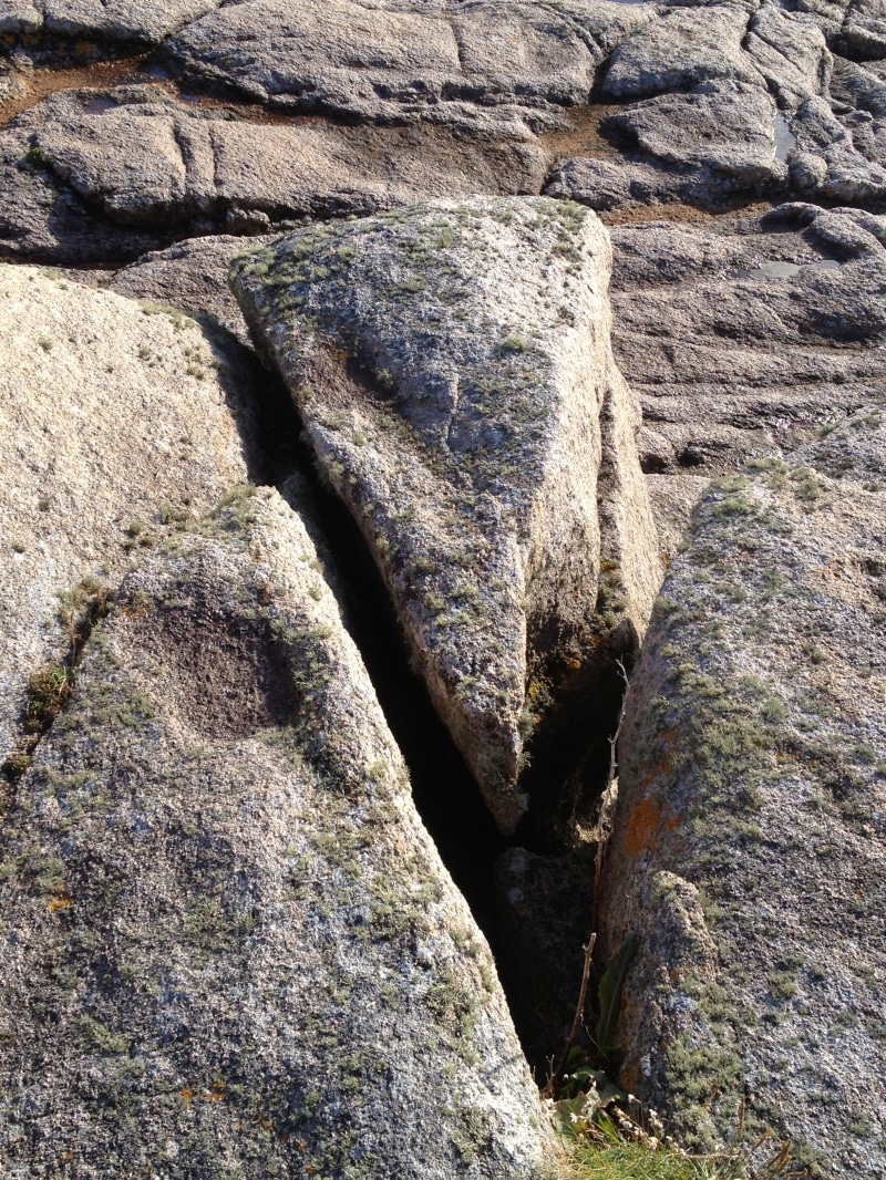 structures, matter, land, Rocks, close-up, full frame, mass, backgrounds, stone - Object, rough, Gray, textures, natural, cliff, sunlight, patterns, Stones