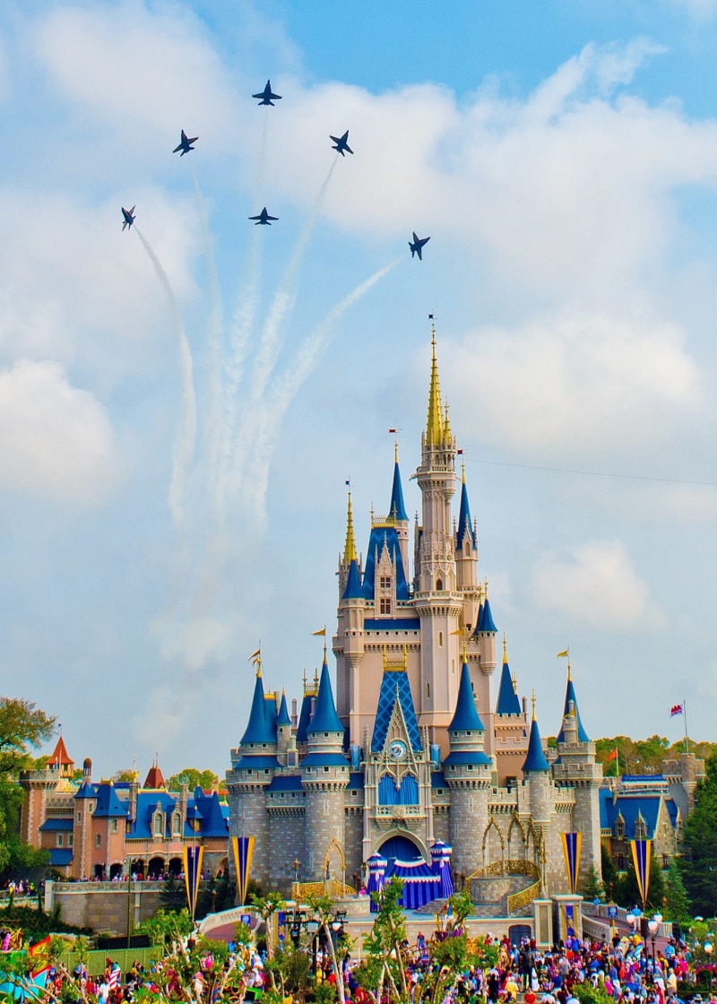 tourism, amusement park, show, demonstration, performance, building, city, florida, aircraft, magic kingdom, disney world, blue angels, maneuvers, fighters