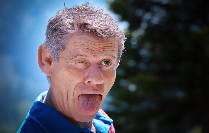 men, caucasian Ethnicity, headshot, people, human body part, human, man, looking at camera, outdoors, Man, Caricature, looking, focus on foreground, emotion