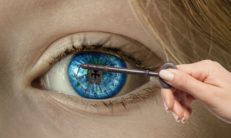 reflection, human body part, extreme close-up, finger, face, people, girl, vintage, adult, body part, eye, 4K, sensory perception, open, eyesight, brown