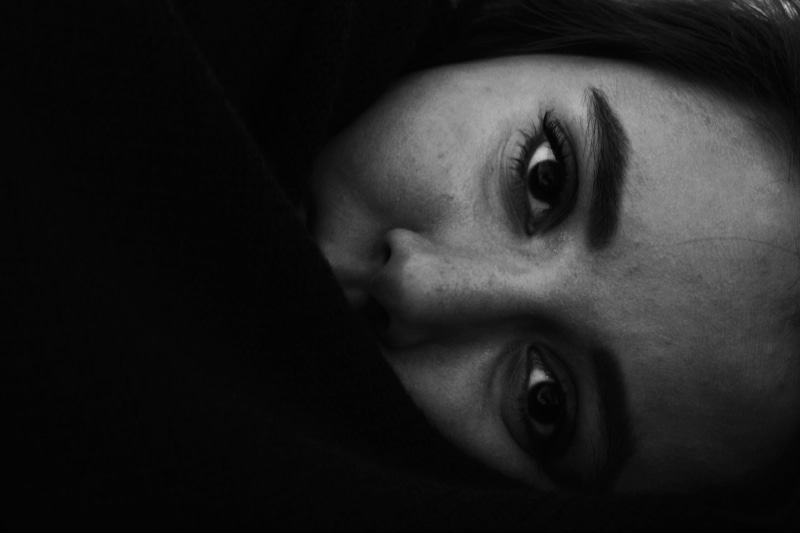 human Eye, face, contemplation, women, portrait, young Adult, beauty, untitled, indoors, horizontal, depression - sadness, adult, eyebrow, province, body part