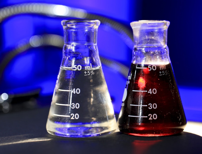 research, chemistry, brown, chemical, beaker, glass, biology, laboratory, oak ridge, blue, equipment, liquids, usa, two, science, education, discovery