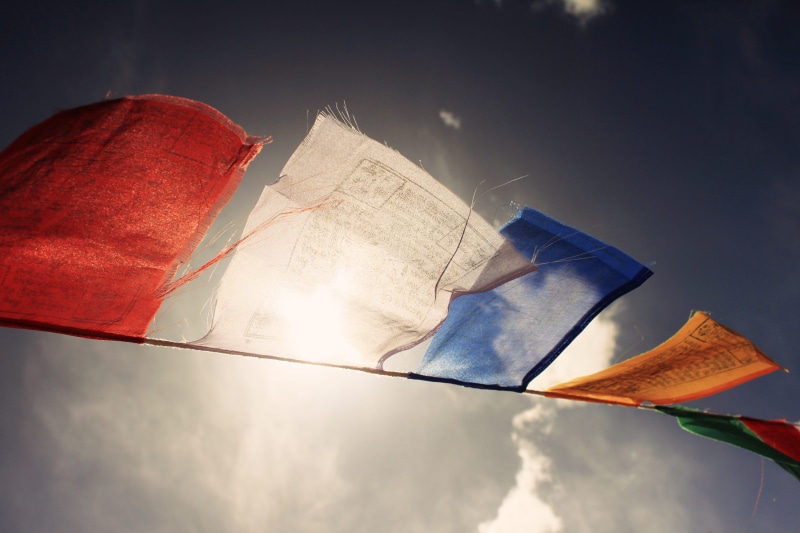 ladakh, sunlight, no people, multi colored, umbrella, cloud - sky, tranquility, red, 4K, prayer flags, copy space, outdoors, thikse monastery, wind, nature