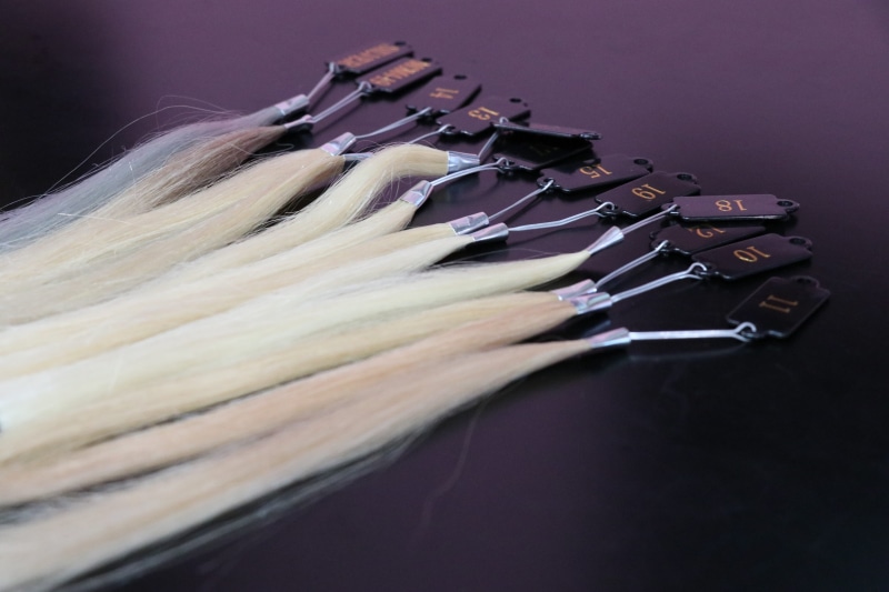 color swatch, blonde hair, variation, 5K, woman, side view, metal, arrangement, no people, girl, stylist, salon beauty, large group of objects, color sample